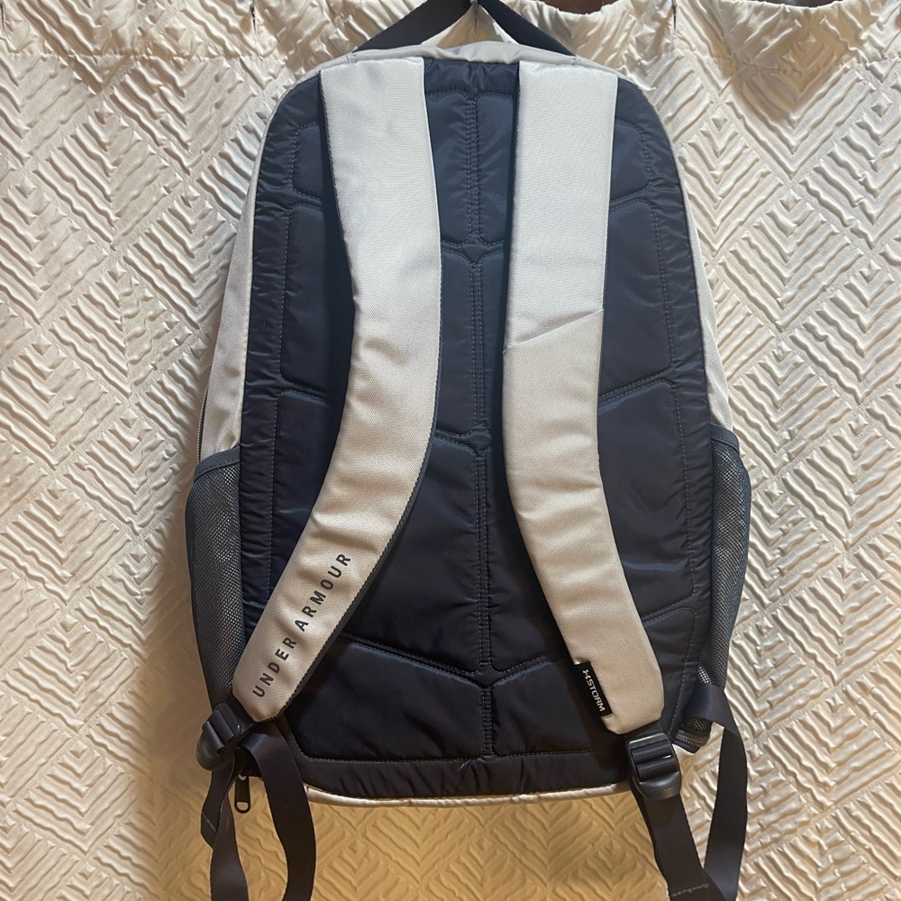Under Armour backpack - Picture 2 of 2